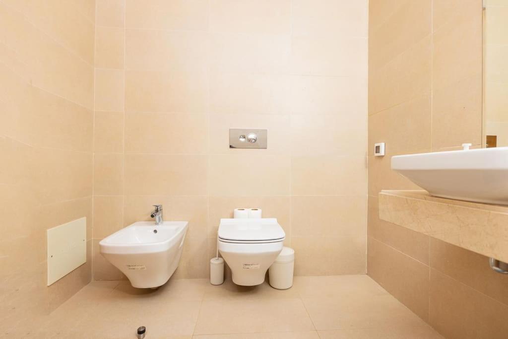 Hajja Modern 2Br Retreat In Marina Sale Luxury Living 아파트 외부 사진