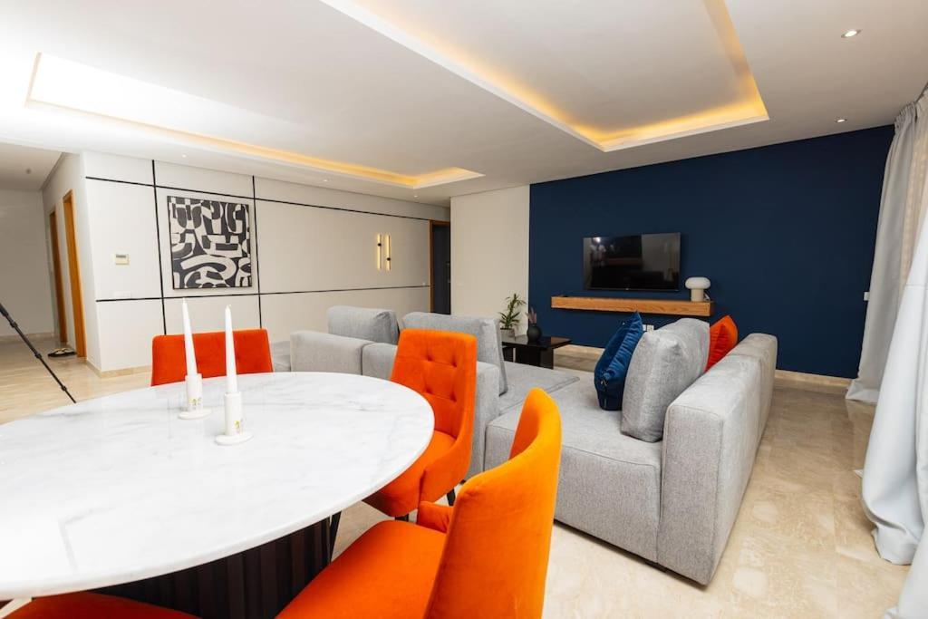 Hajja Modern 2Br Retreat In Marina Sale Luxury Living 아파트 외부 사진